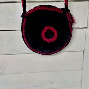 Batooli velvet chenille crochet crossbody